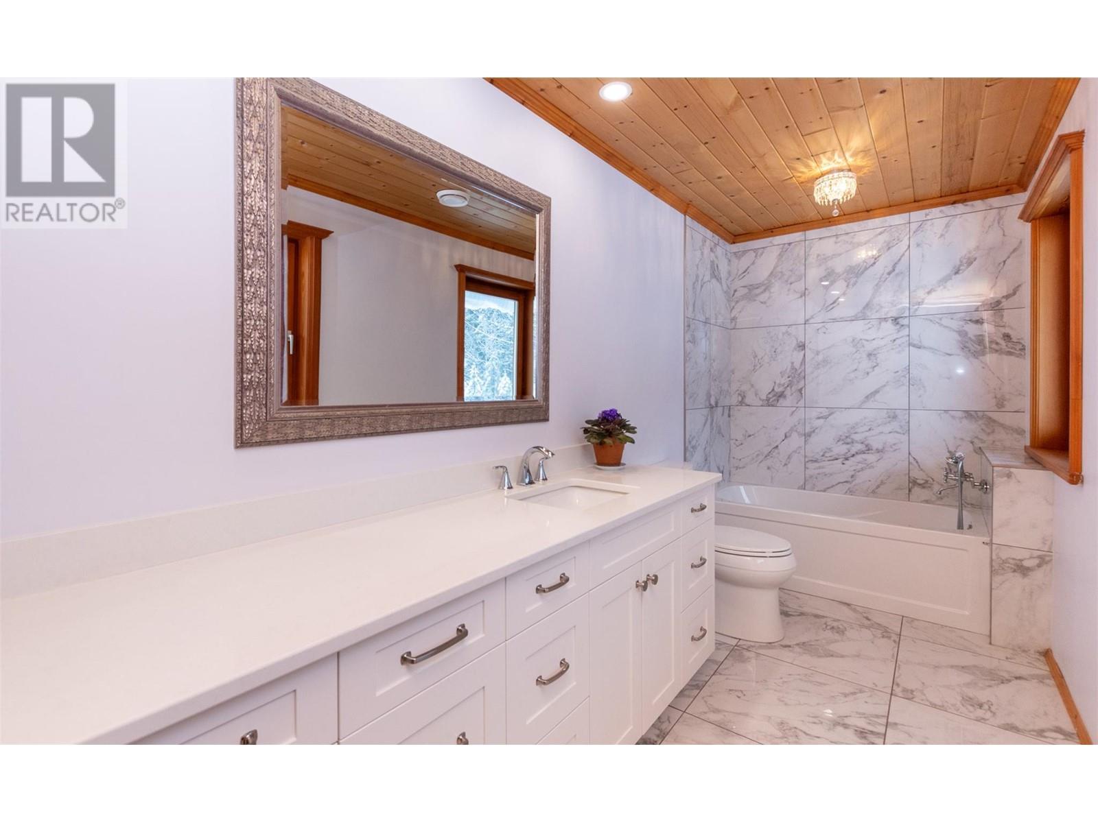 100 Lidstone Road. Salmon Arm, British Columbia