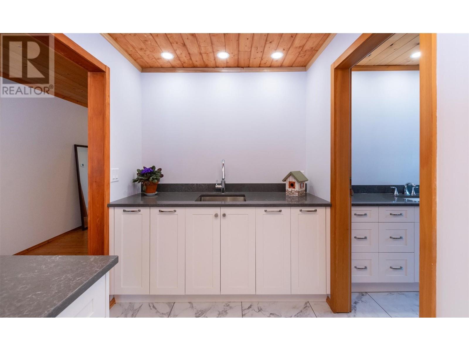 100 Lidstone Road. Salmon Arm, British Columbia