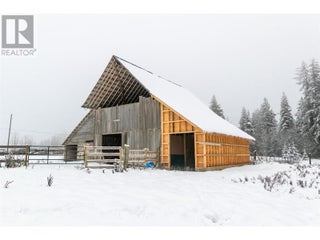 100 Lidstone Road. Salmon Arm, British Columbia