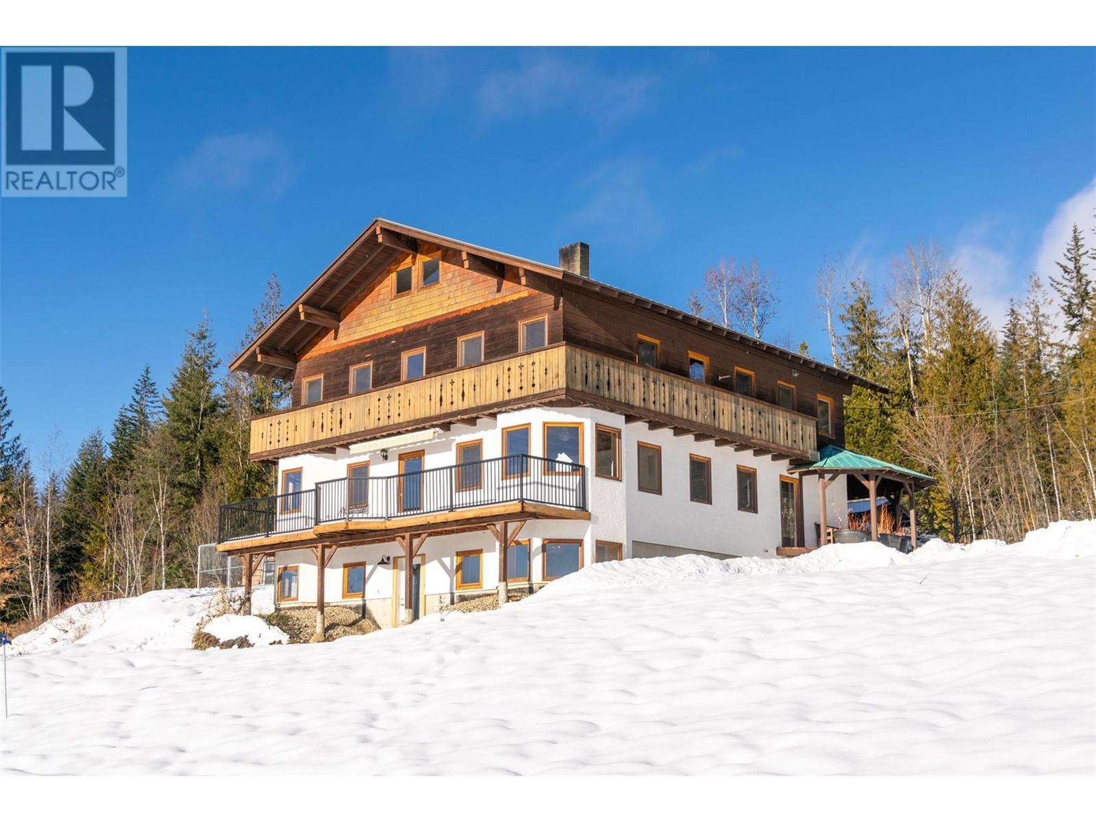 100 Lidstone Road. Salmon Arm, British Columbia