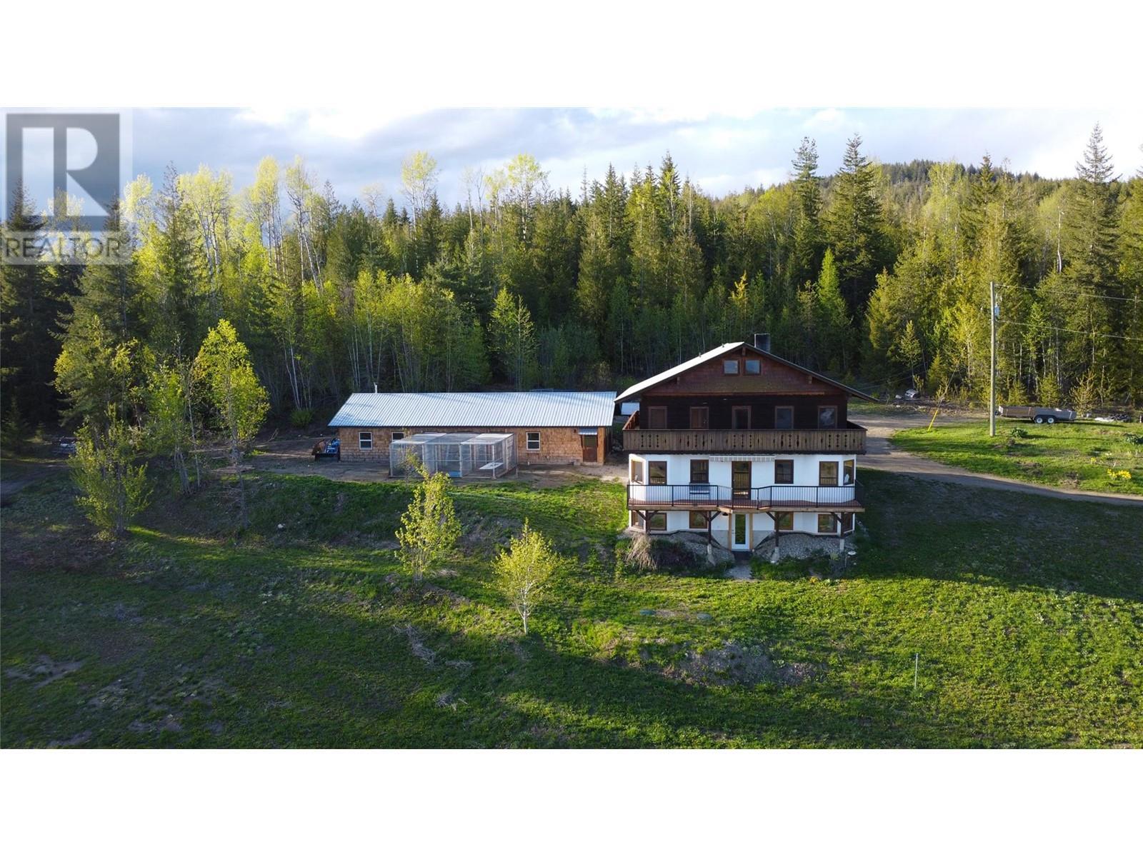 100 Lidstone Road. Salmon Arm, British Columbia