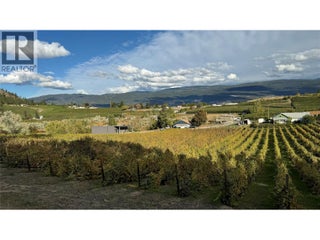 5214 Monro Avenue. Summerland, British Columbia