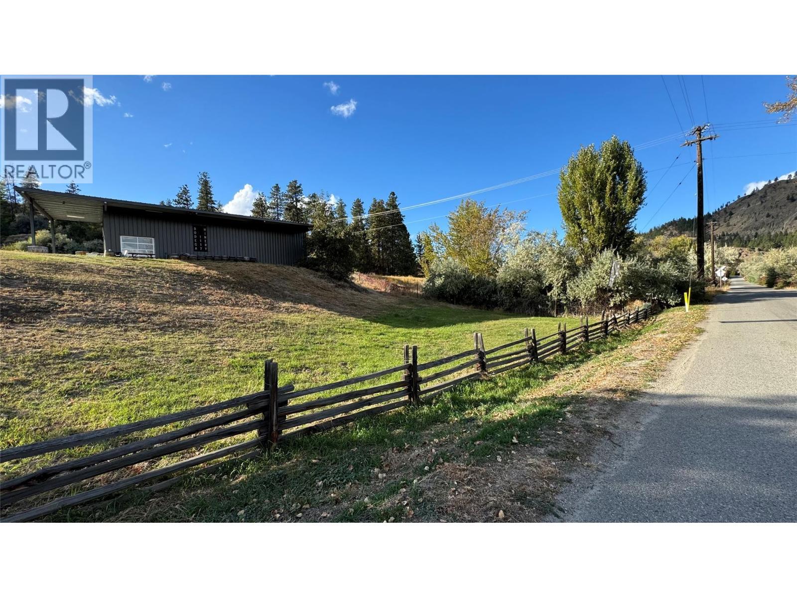 5214 Monro Avenue. Summerland, British Columbia