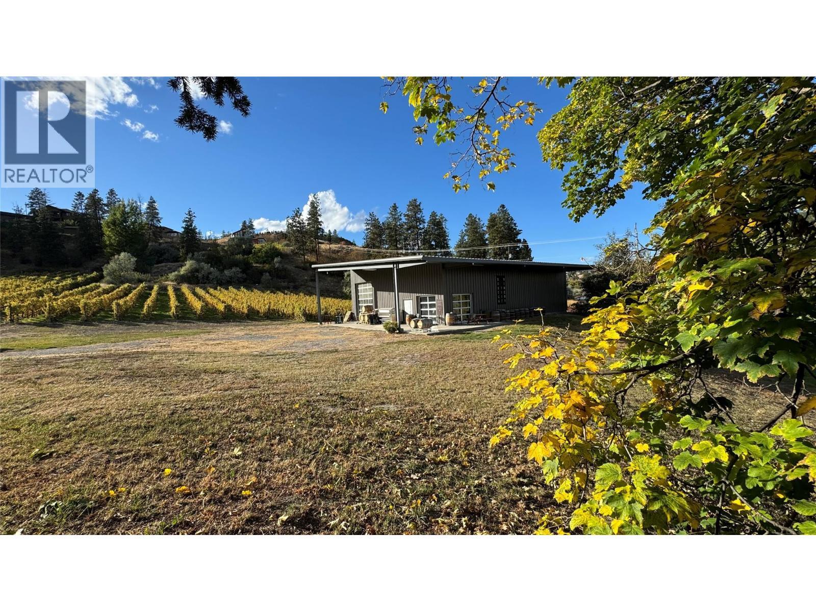 5214 Monro Avenue. Summerland, British Columbia