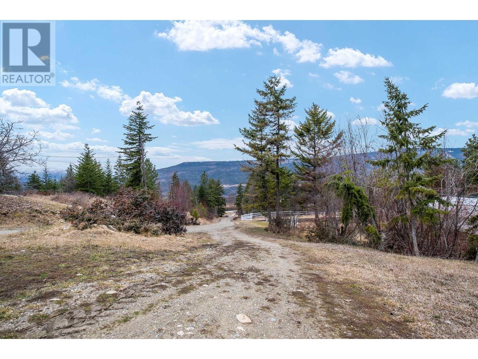 13821 Talbot Road. Lake Country, British Columbia