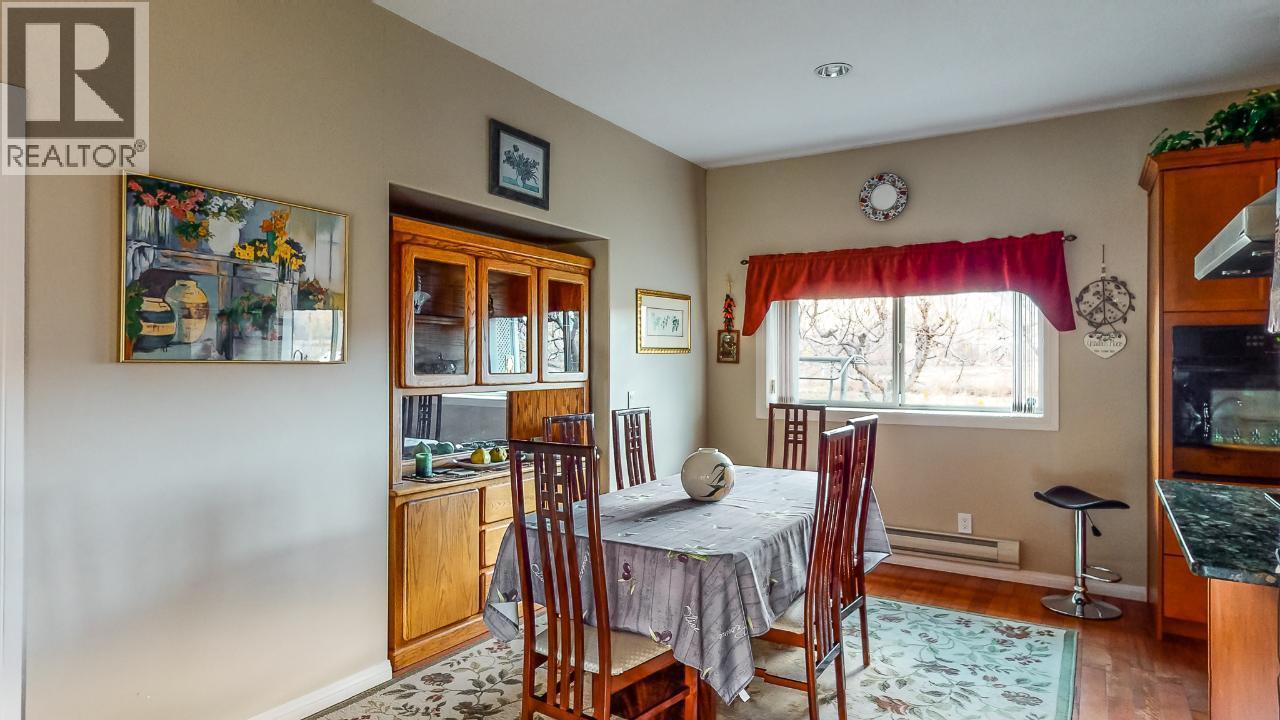 7231 Island Road. Oliver, British Columbia