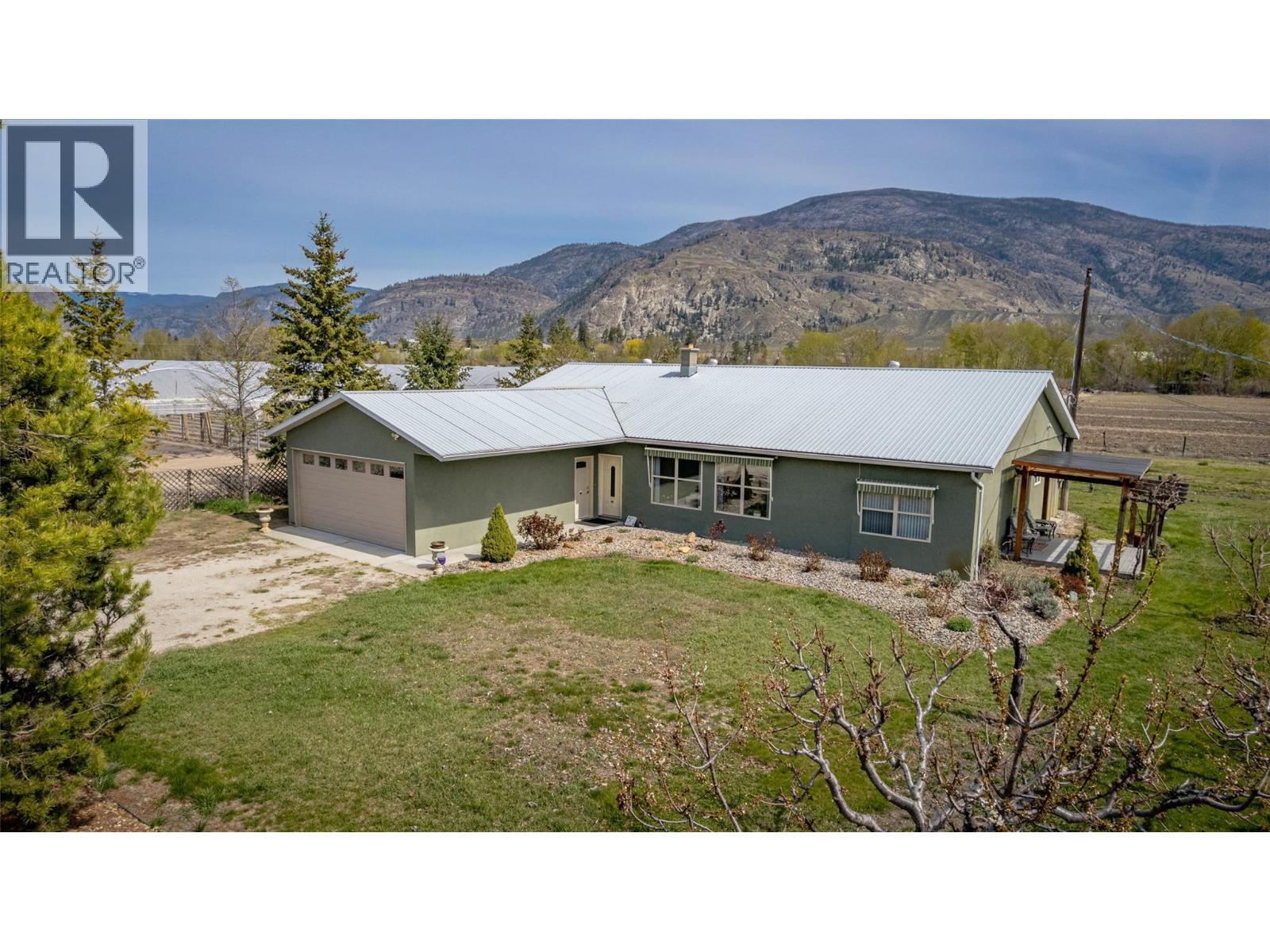 7231 Island Road. Oliver, British Columbia