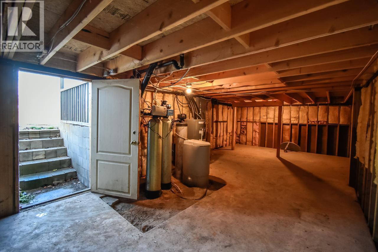 7231 Island Road. Oliver, British Columbia