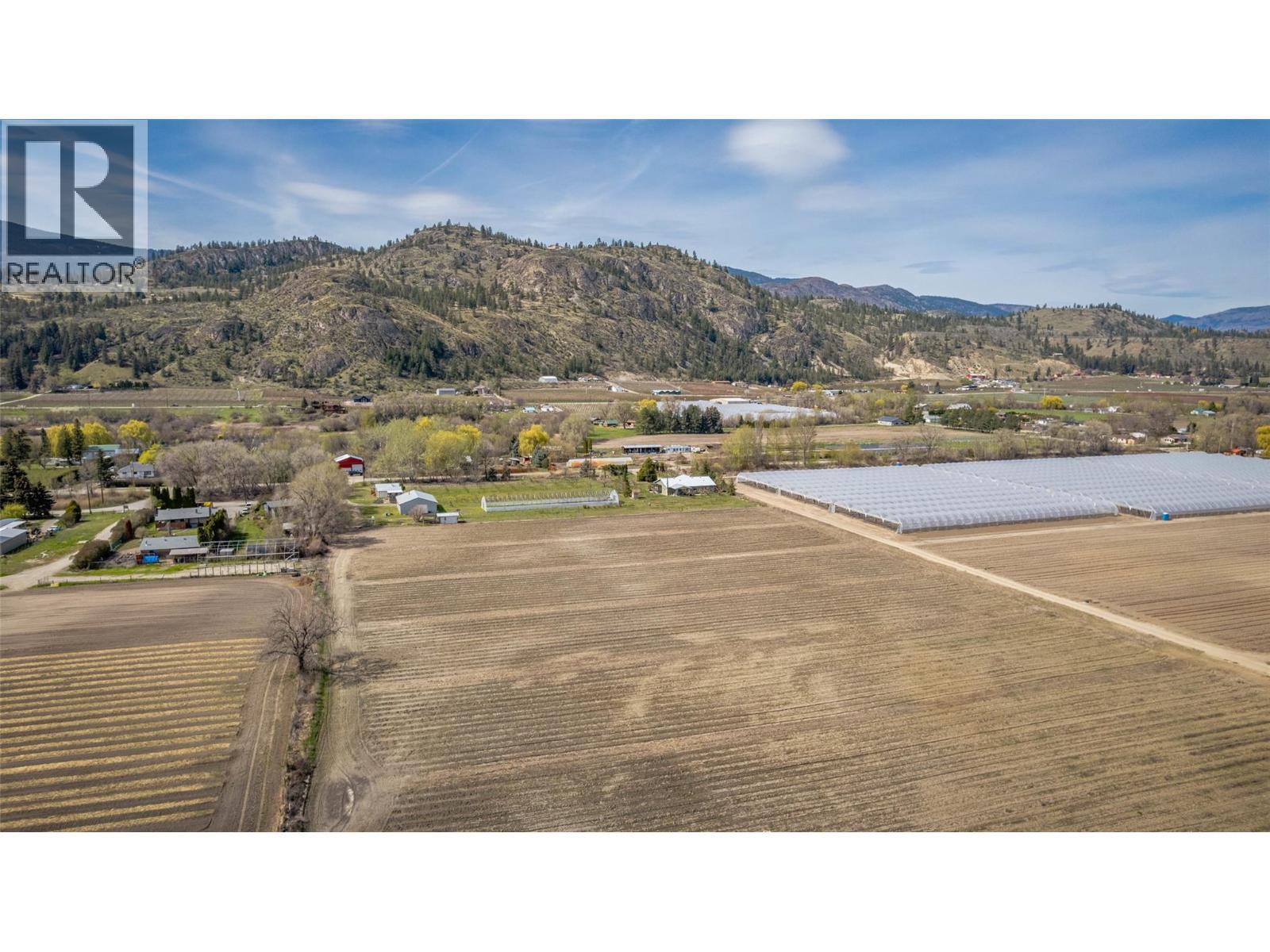 7231 Island Road. Oliver, British Columbia