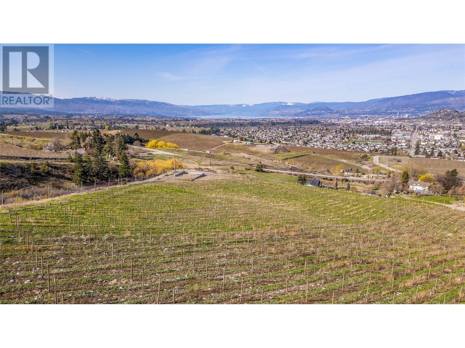 1271 Mckenzie Road. Kelowna, British Columbia