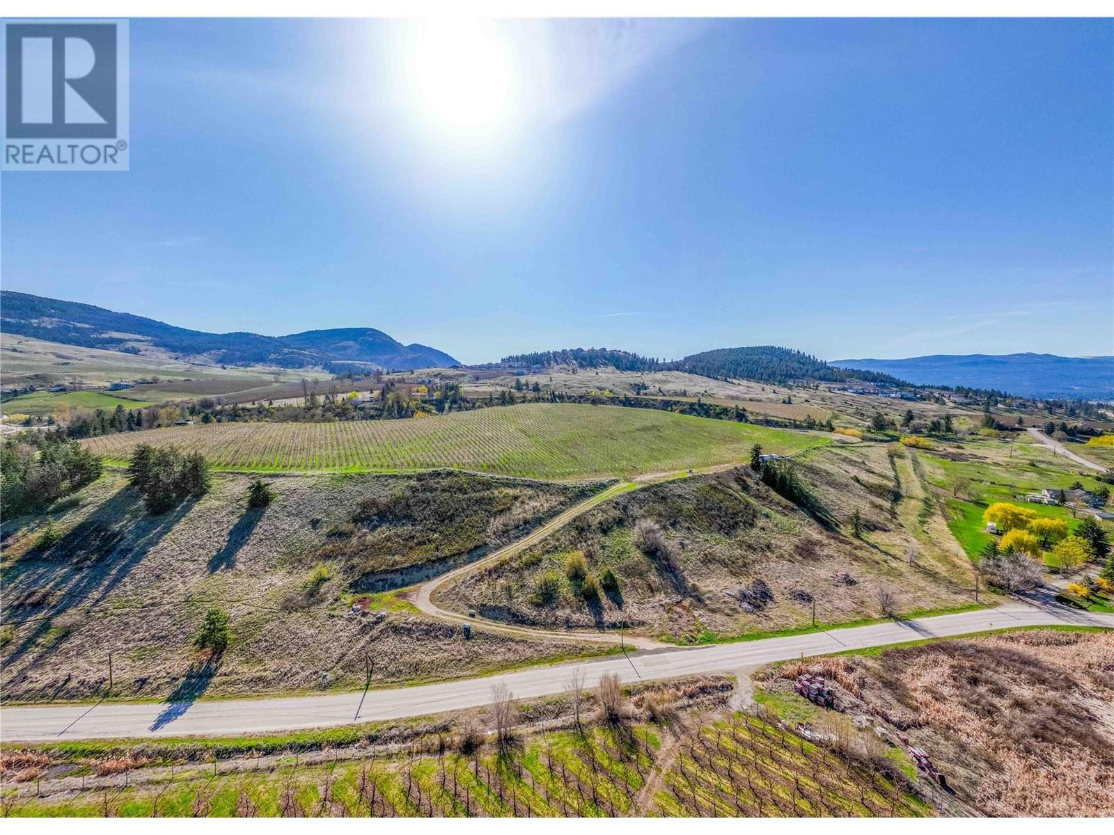1271 Mckenzie Road. Kelowna, British Columbia