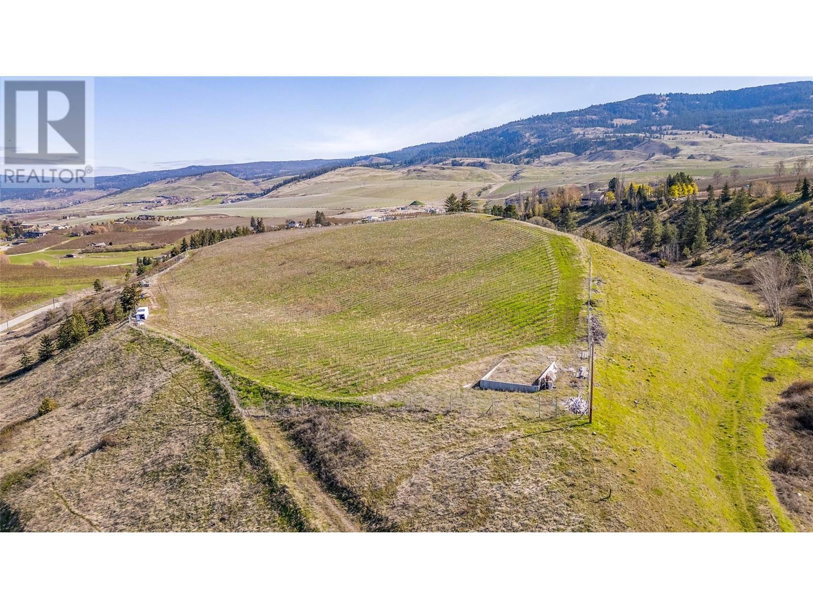 1271 Mckenzie Road. Kelowna, British Columbia