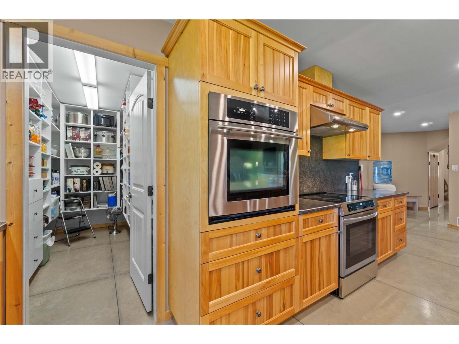 152 Salmon River Road. Salmon Arm, British Columbia