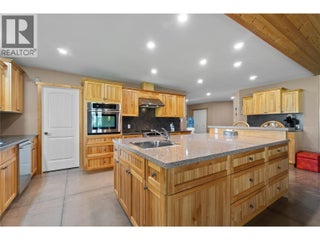 152 Salmon River Road. Salmon Arm, British Columbia