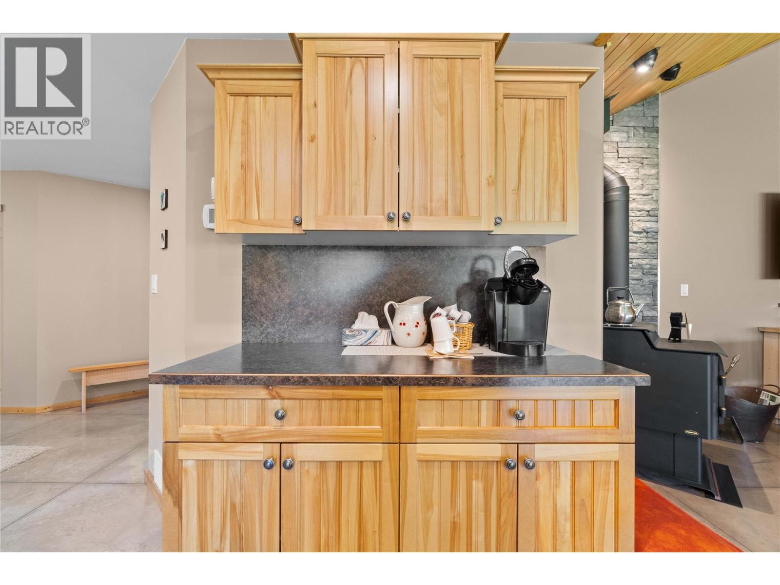 152 Salmon River Road. Salmon Arm, British Columbia