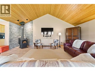 152 Salmon River Road. Salmon Arm, British Columbia