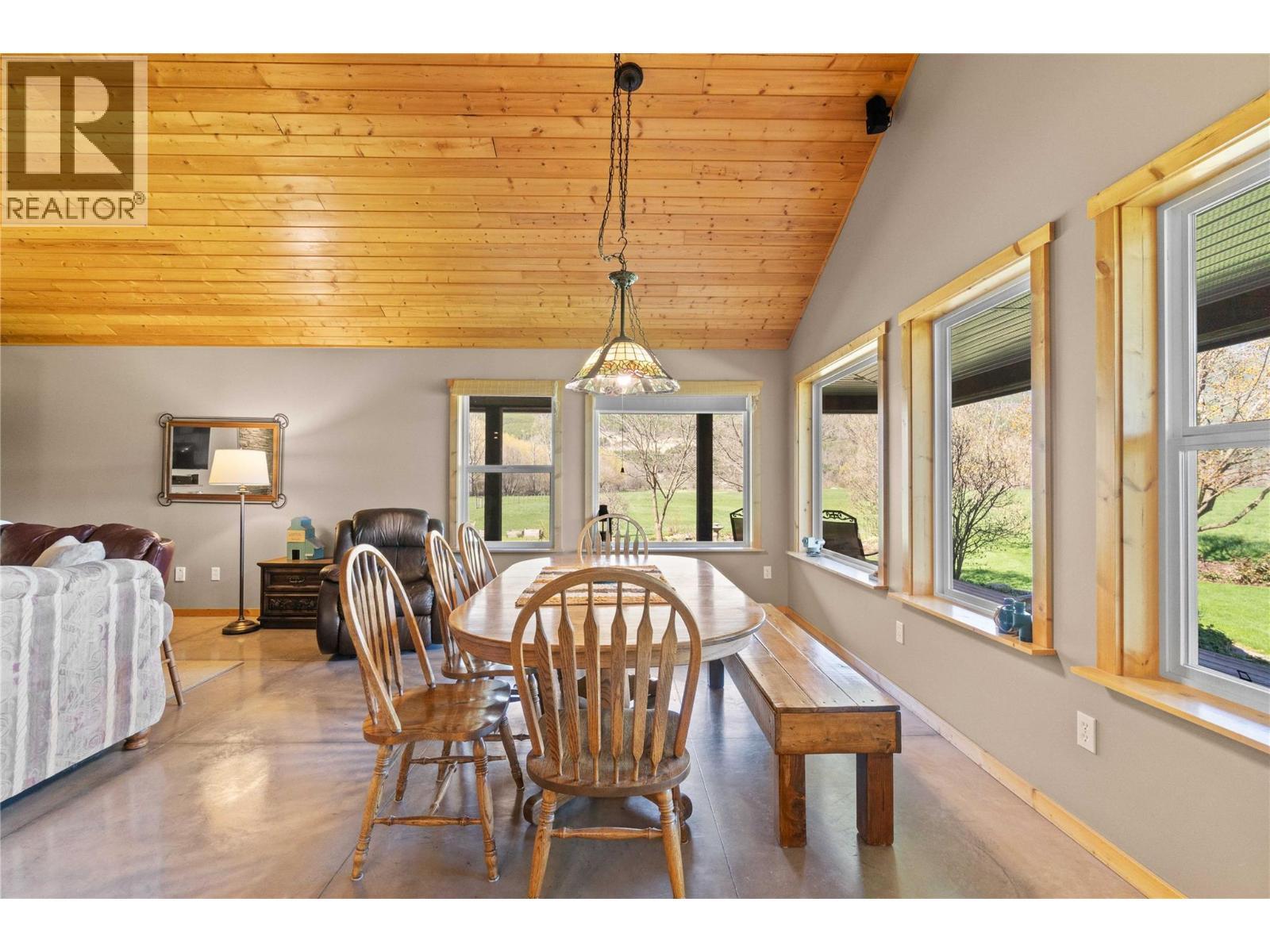 152 Salmon River Road. Salmon Arm, British Columbia