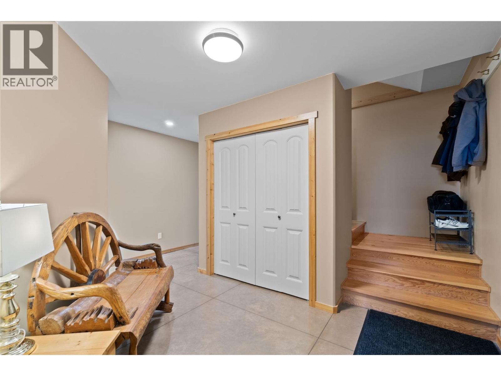 152 Salmon River Road. Salmon Arm, British Columbia