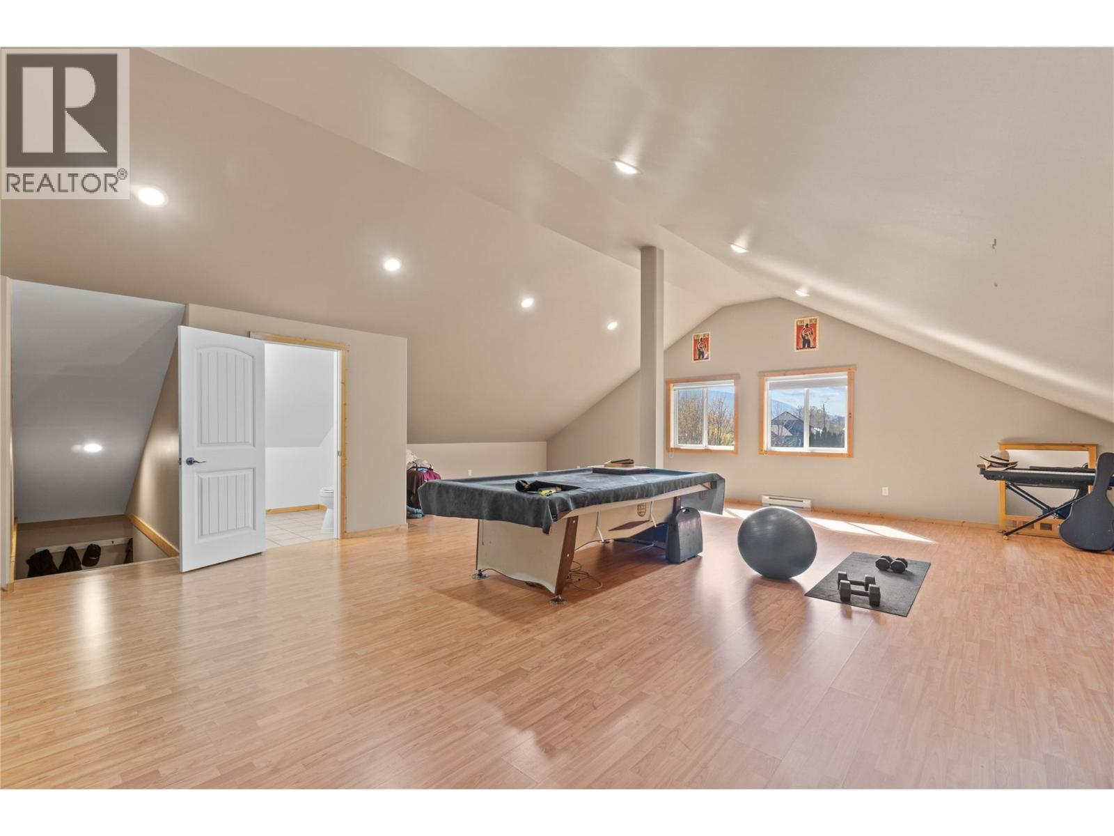 152 Salmon River Road. Salmon Arm, British Columbia