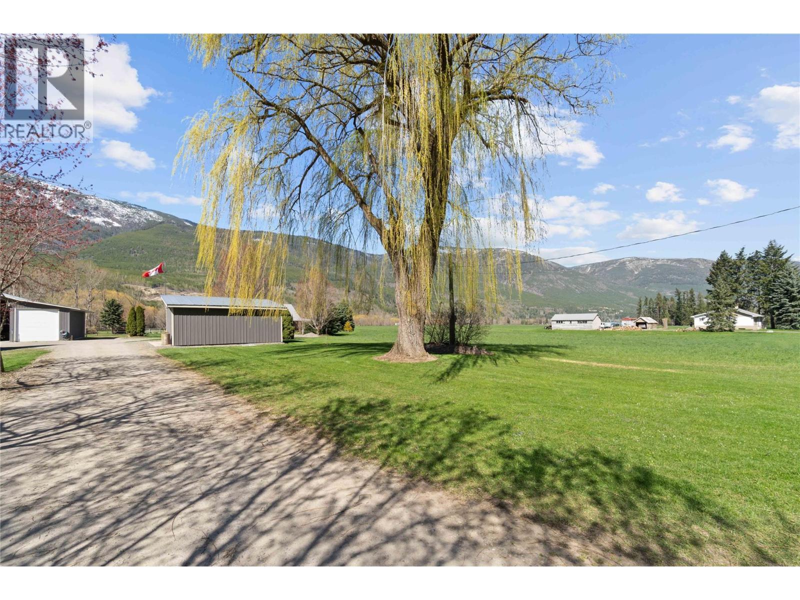 152 Salmon River Road. Salmon Arm, British Columbia