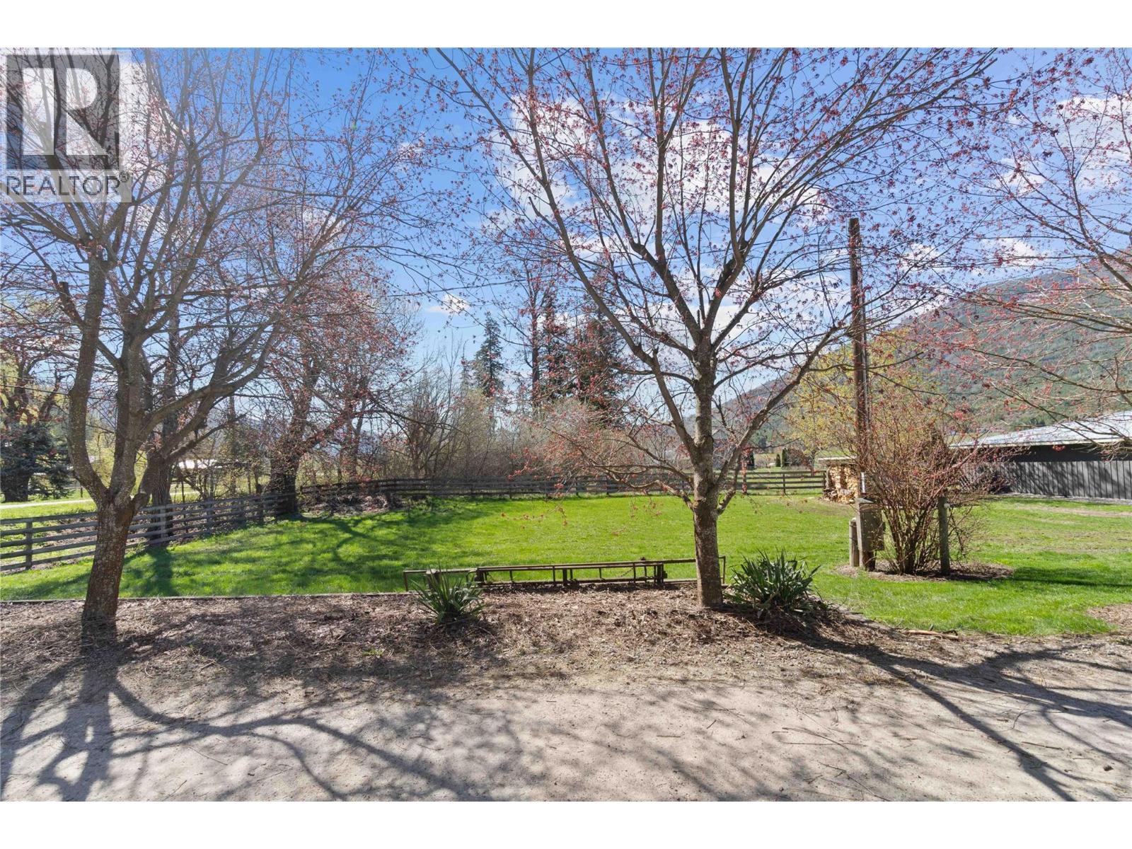 152 Salmon River Road. Salmon Arm, British Columbia