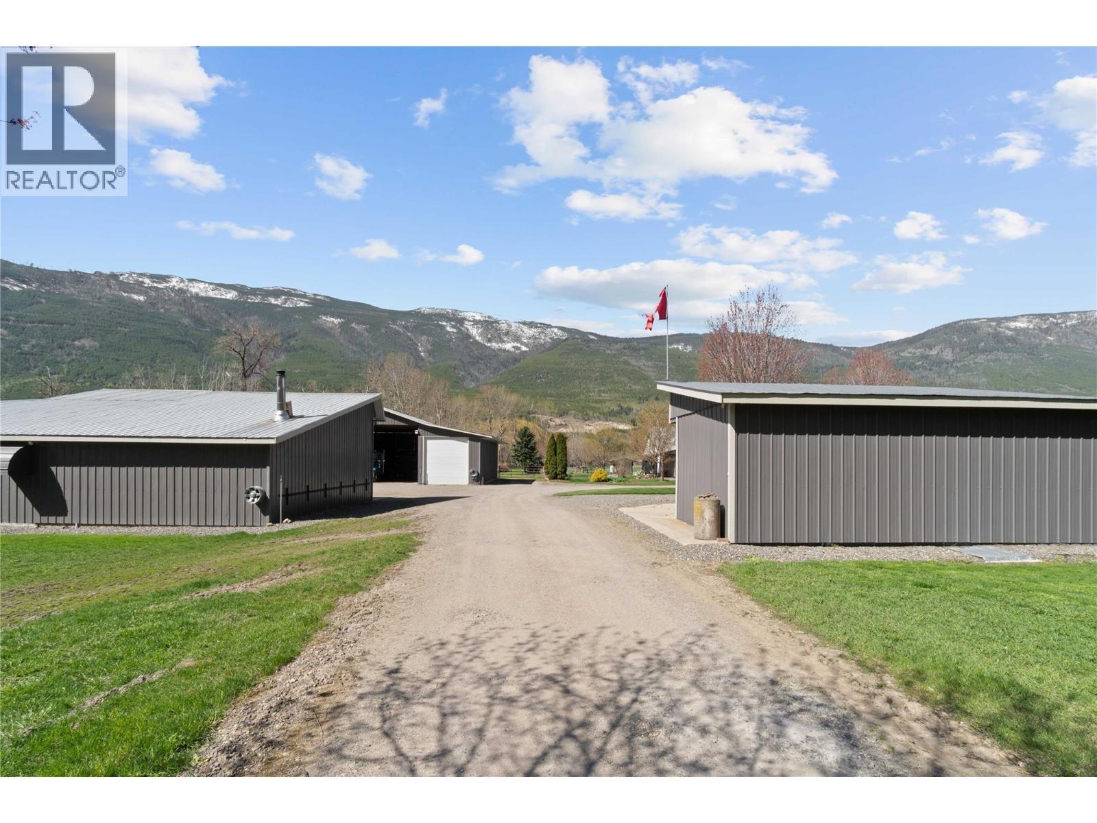 152 Salmon River Road. Salmon Arm, British Columbia