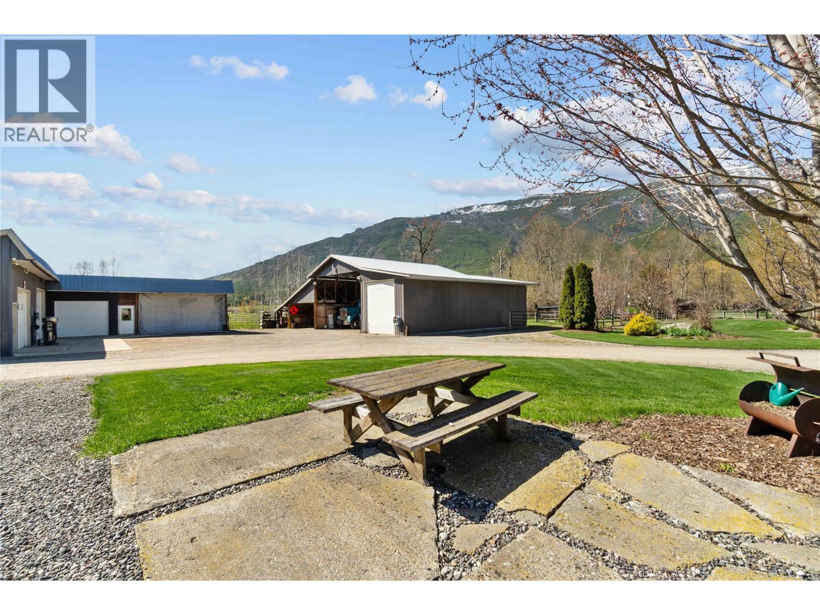 152 Salmon River Road. Salmon Arm, British Columbia