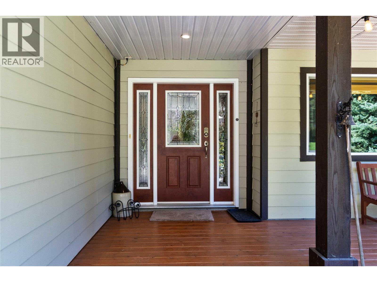 152 Salmon River Road. Salmon Arm, British Columbia