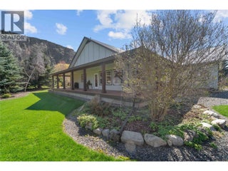 152 Salmon River Road. Salmon Arm, British Columbia