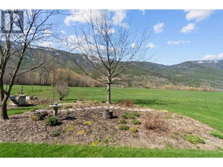 152 Salmon River Road. Salmon Arm, British Columbia