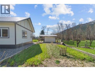 152 Salmon River Road. Salmon Arm, British Columbia