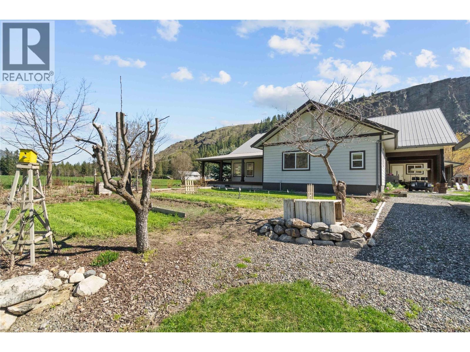 152 Salmon River Road. Salmon Arm, British Columbia