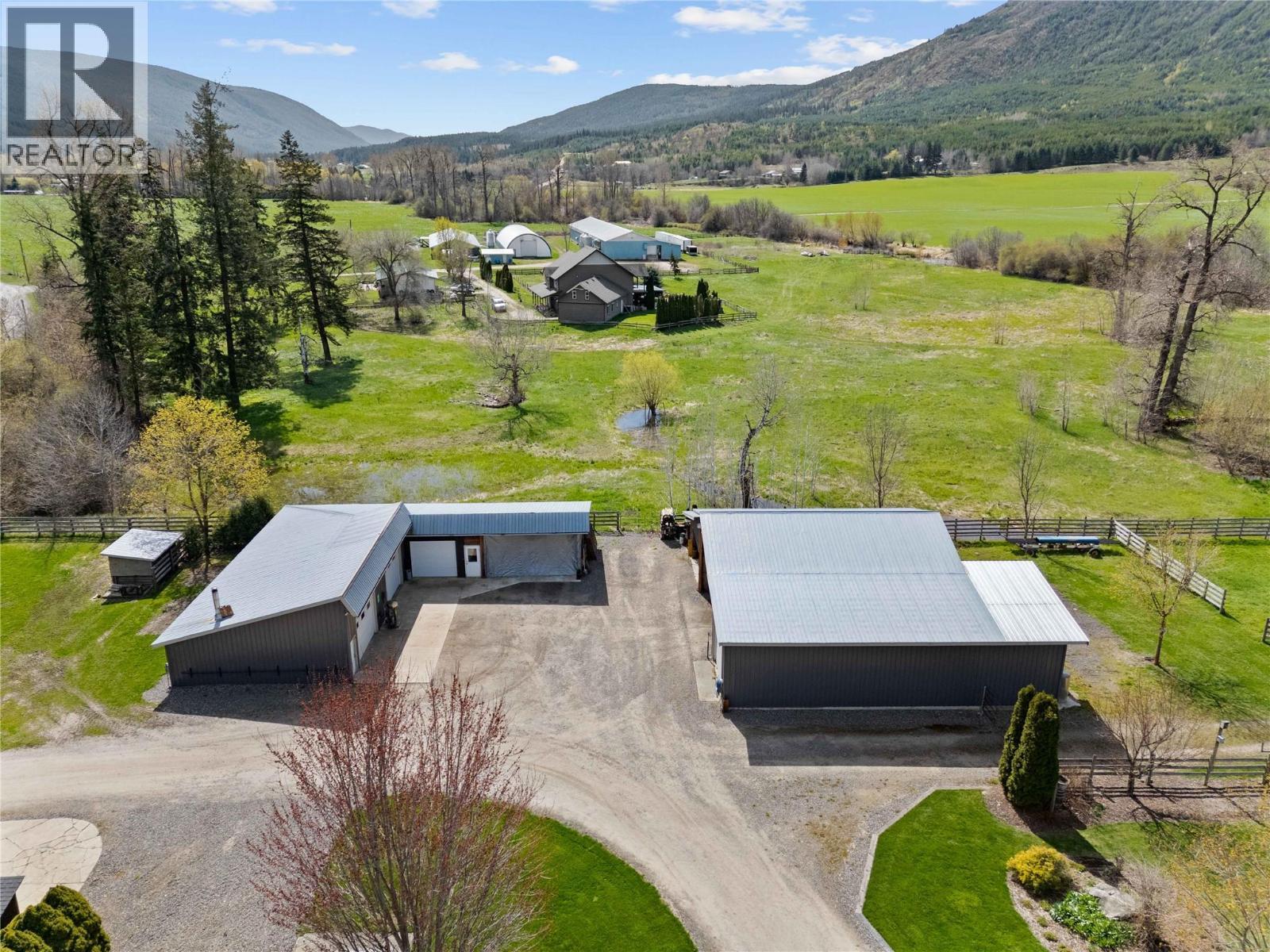 152 Salmon River Road. Salmon Arm, British Columbia