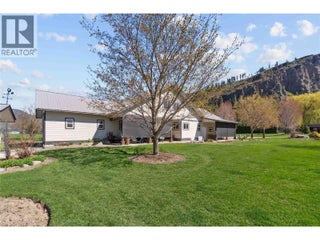 152 Salmon River Road. Salmon Arm, British Columbia