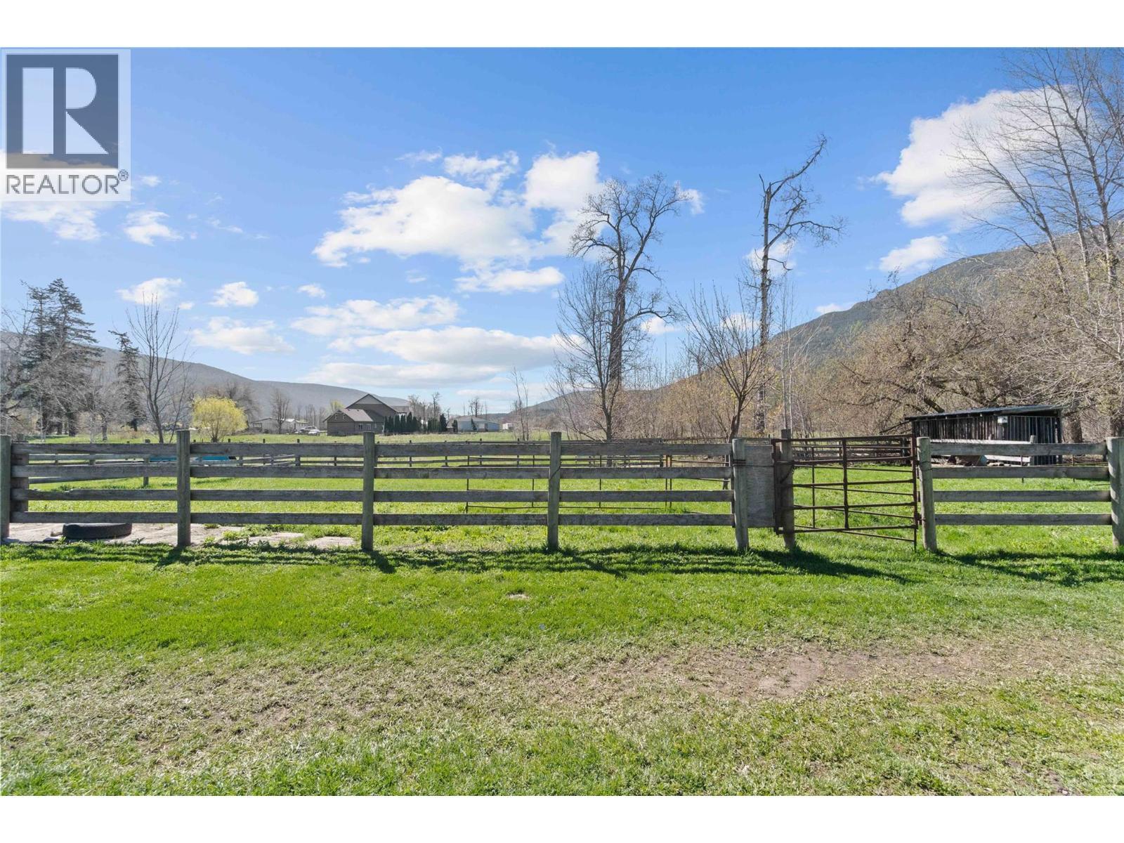 152 Salmon River Road. Salmon Arm, British Columbia
