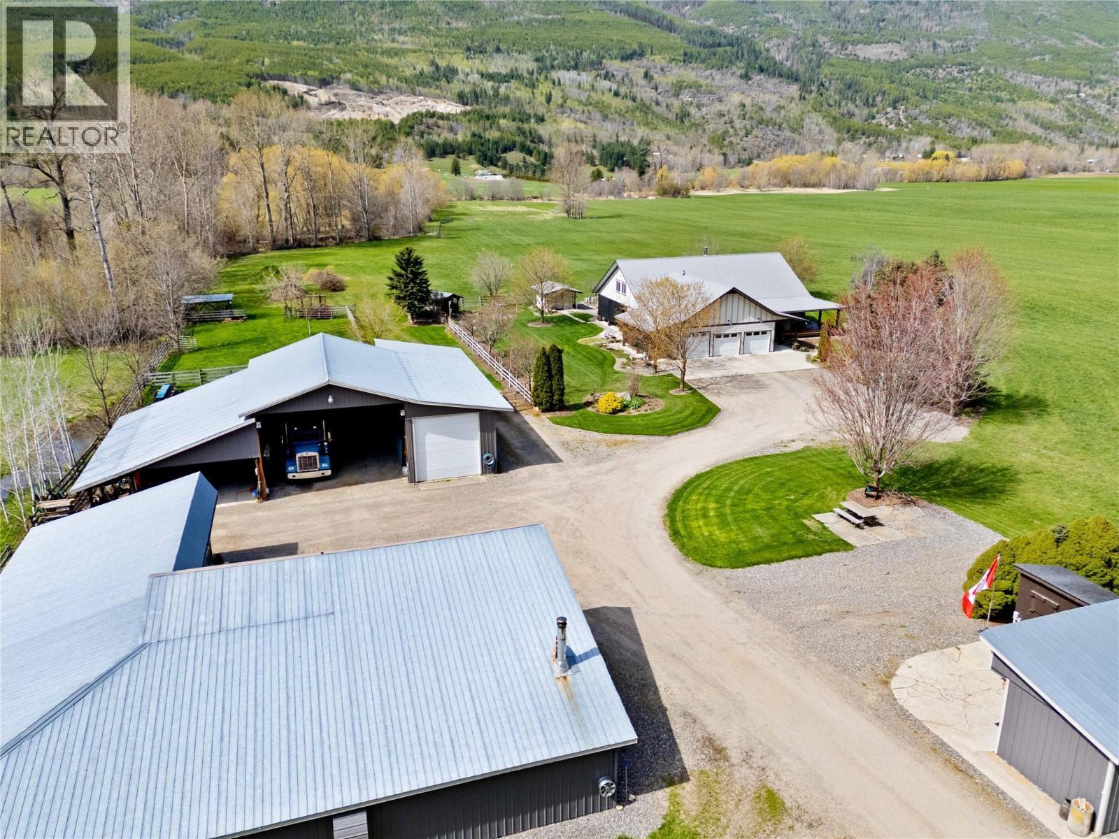 152 Salmon River Road. Salmon Arm, British Columbia