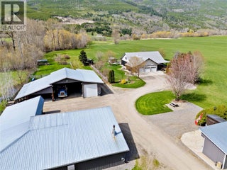 152 Salmon River Road. Salmon Arm, British Columbia