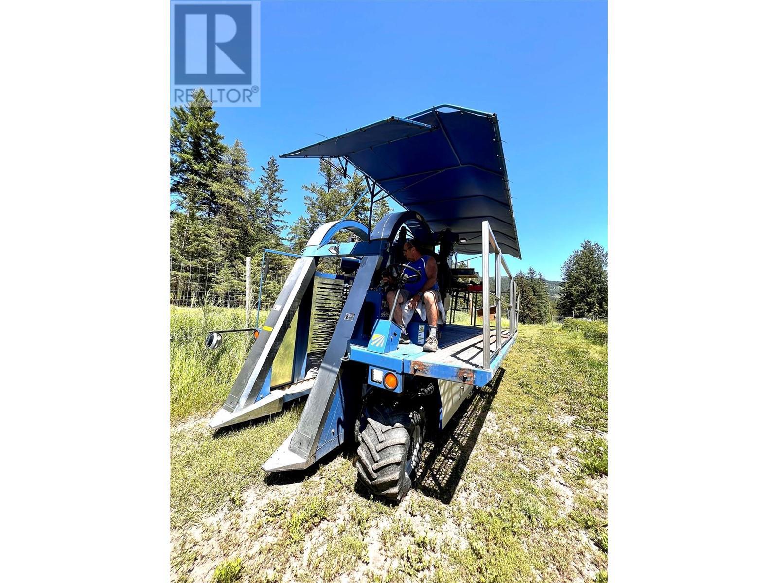 1238 Creighton Valley Road. Lumby, British Columbia