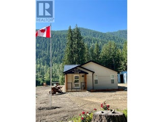 1238 Creighton Valley Road. Lumby, British Columbia