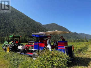 1238 Creighton Valley Road. Lumby, British Columbia