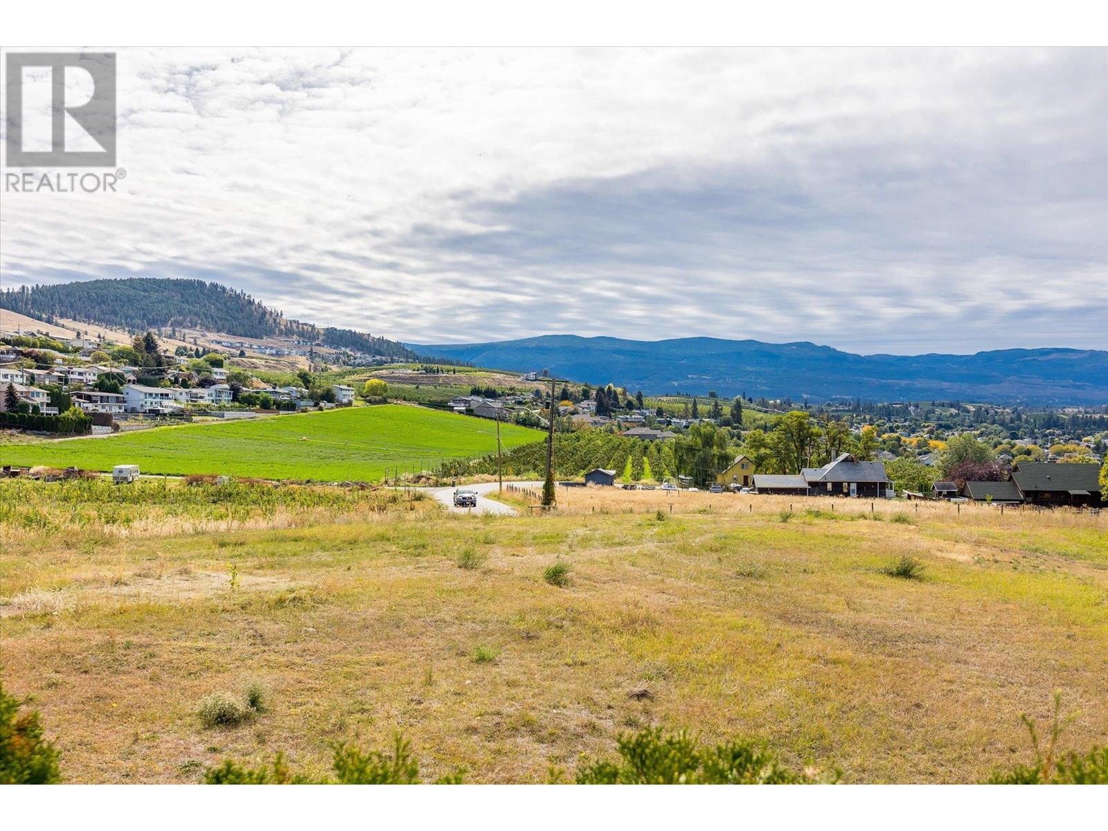 848 Webster Road. Kelowna, British Columbia