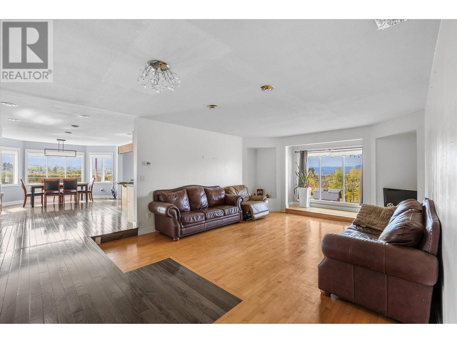 848 Webster Road. Kelowna, British Columbia