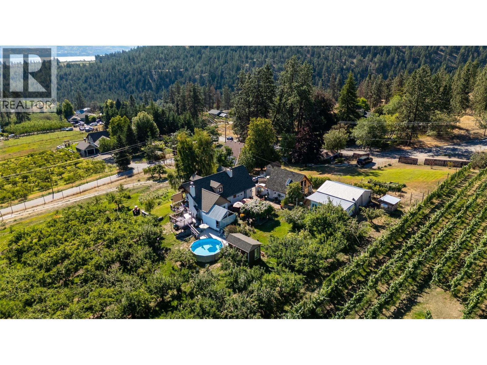 4206 Monro Avenue. Summerland, British Columbia