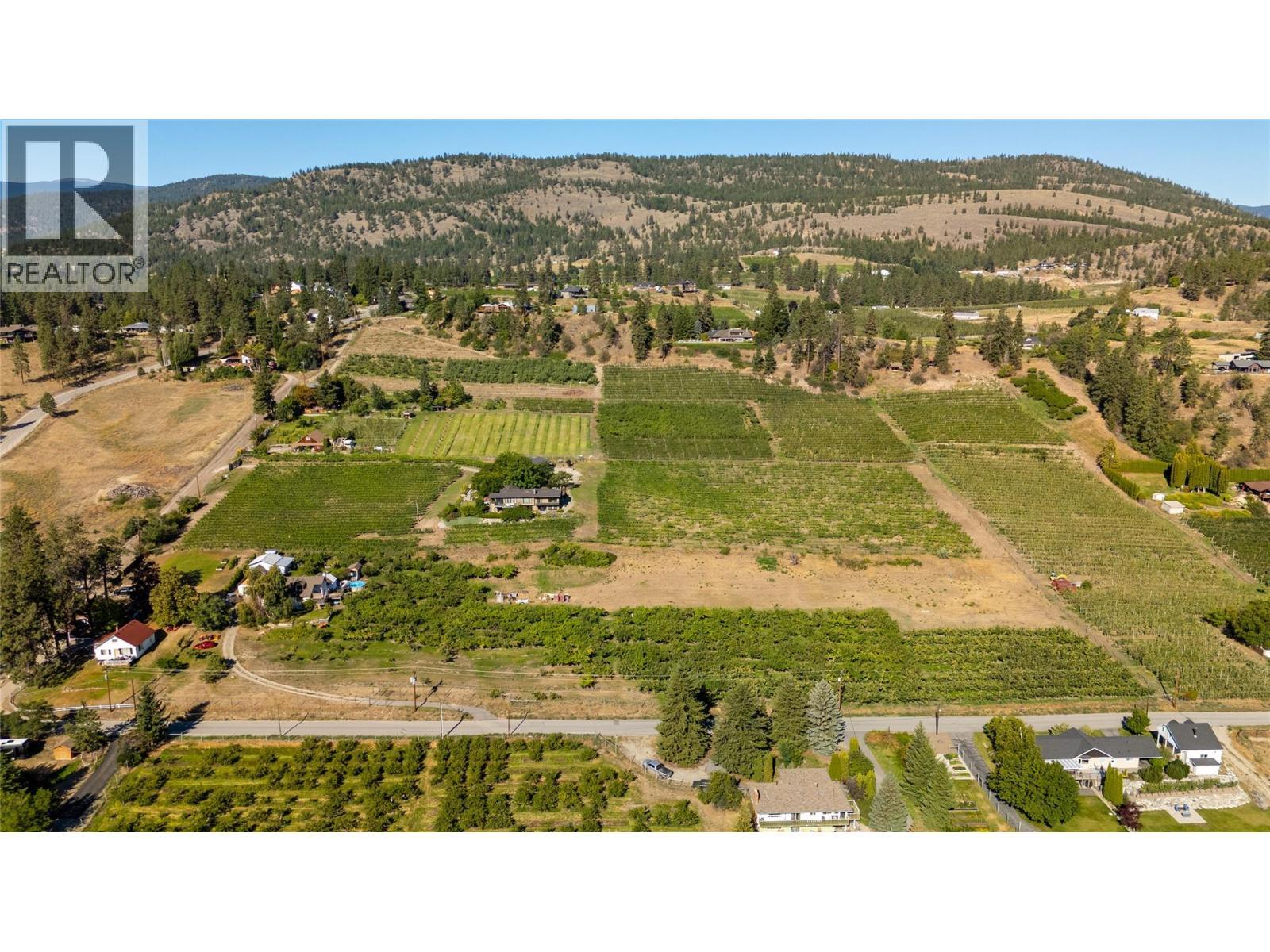 4206 Monro Avenue. Summerland, British Columbia