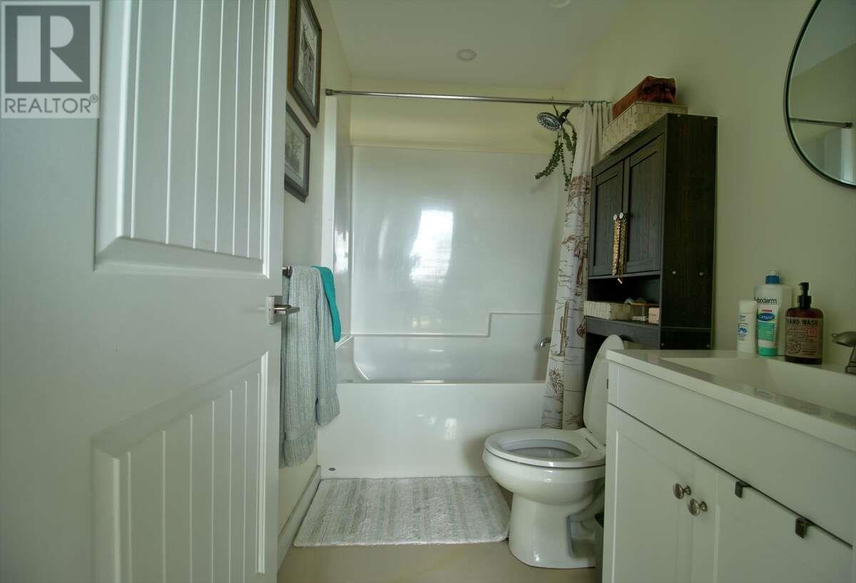 975 Mountview Road. Vernon, British Columbia