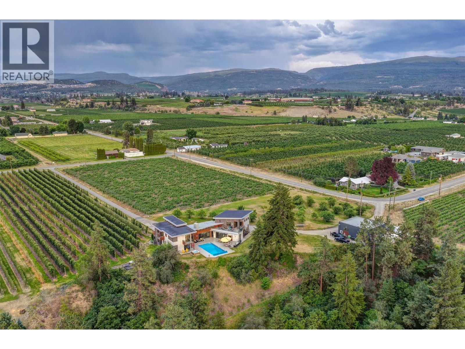 3194 Dunster Road. Kelowna, British Columbia