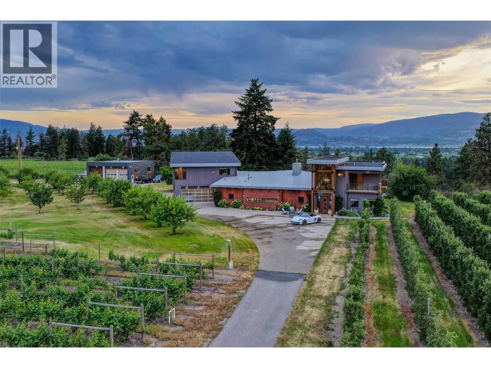 3194 Dunster Road. Kelowna, British Columbia