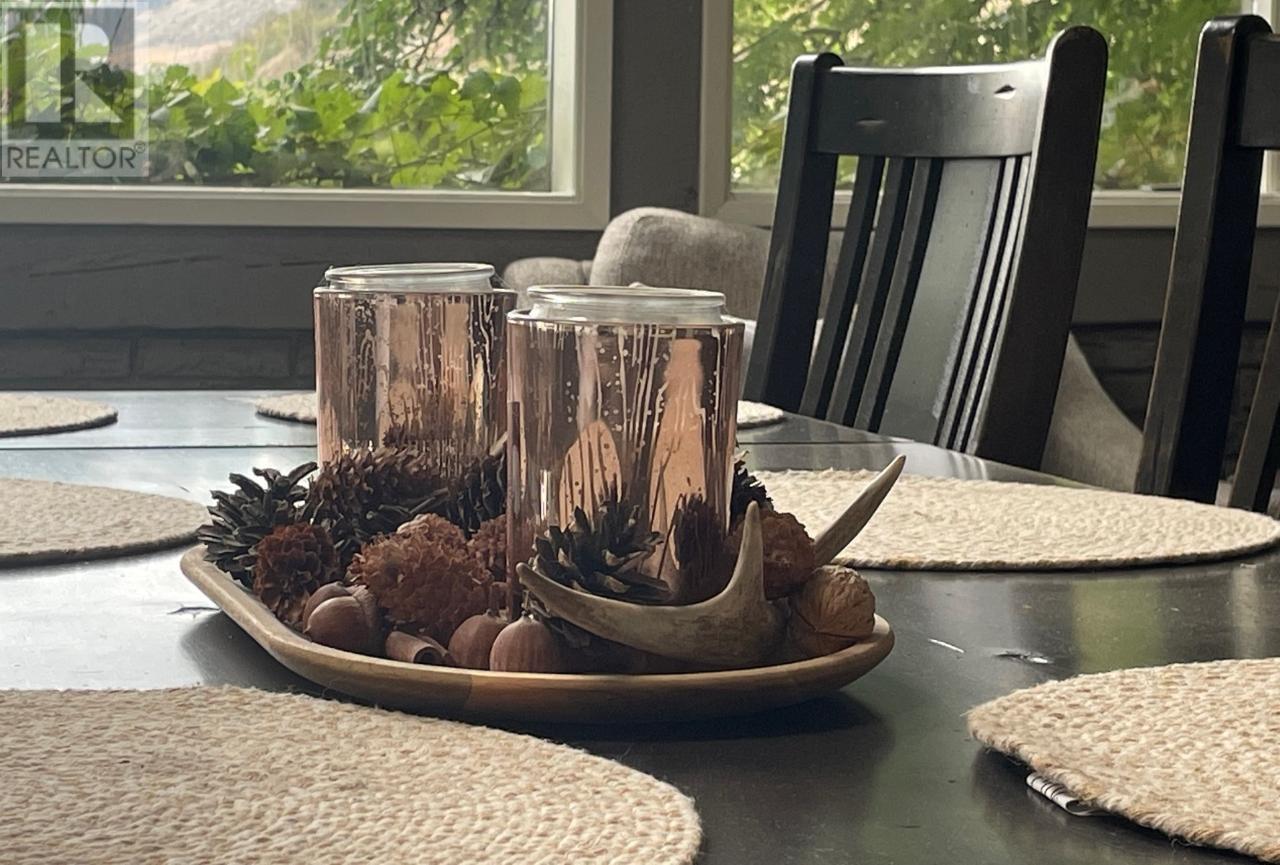 459 18 Road. Oliver, British Columbia