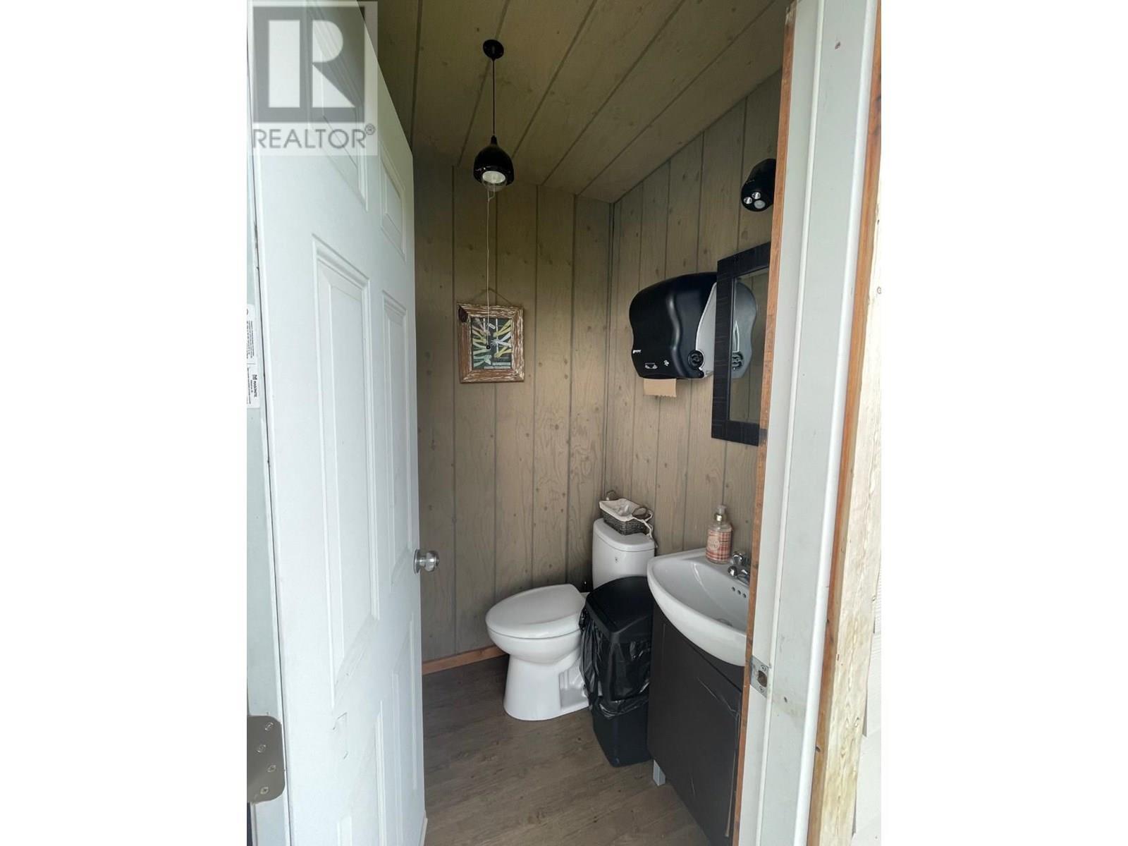 459 18 Road. Oliver, British Columbia