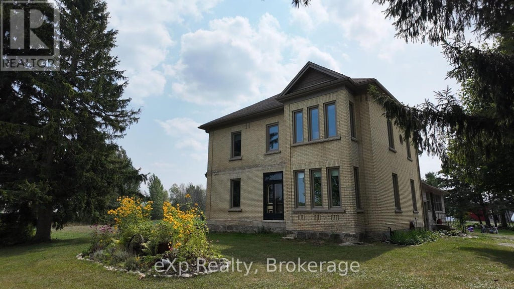 1337 Bruce Road 15, Brockton